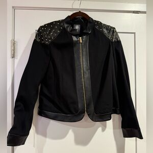 Vince Camuto knit cropped jacket with faux leather and gold studs size 10